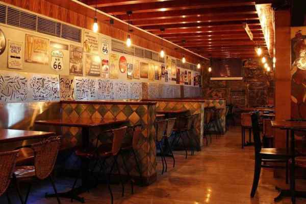 Leopold Café, Mumbai, Hindistan