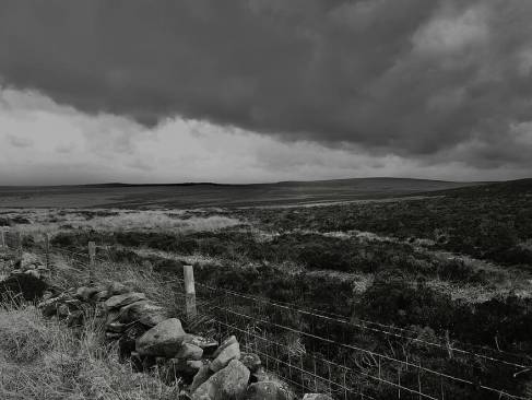 yorkshire-moors-stormy-moody-skies-dark-cloudscape-cloudy-weather-landscape-thunder
